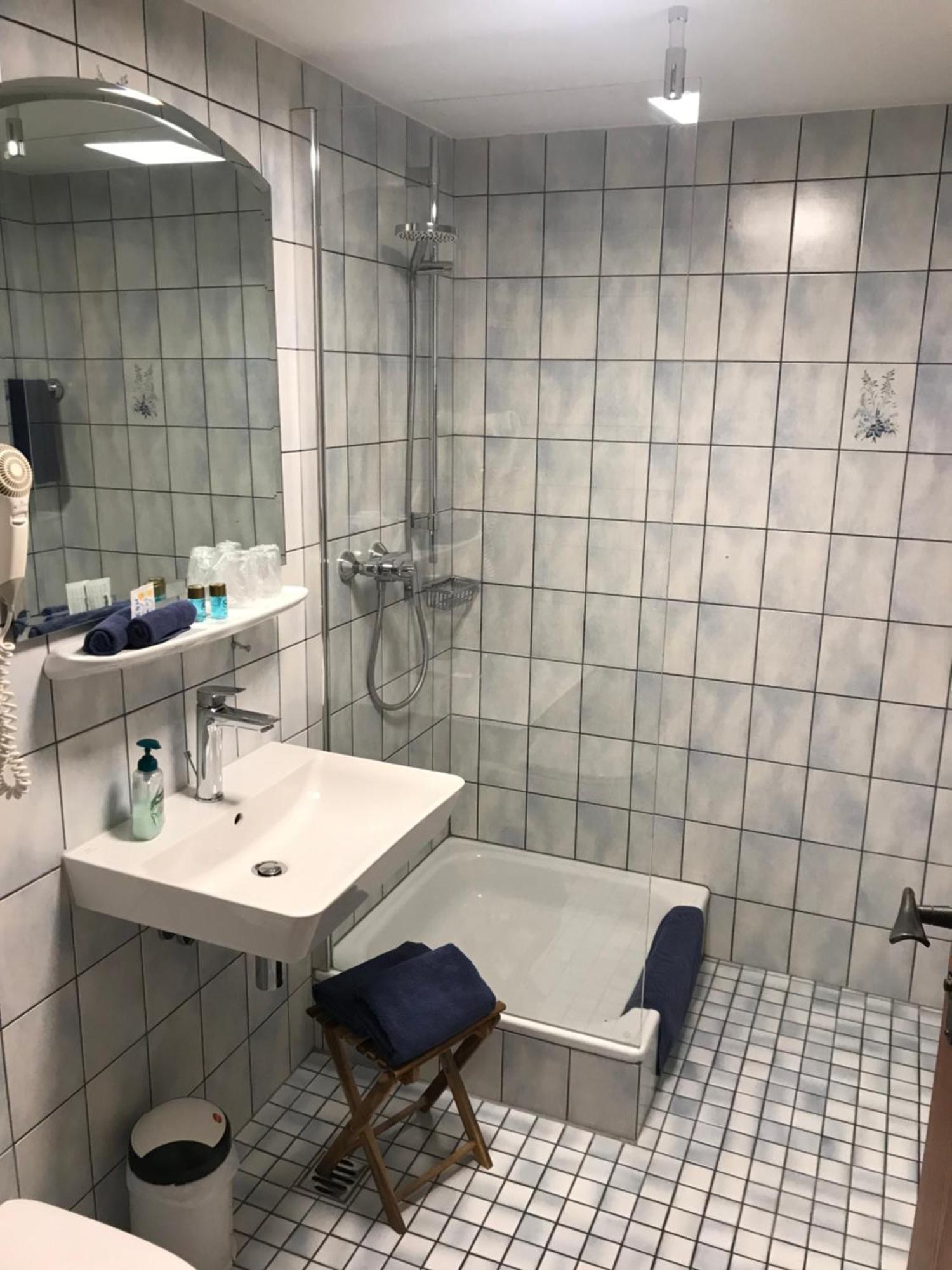 שומרהאוזן Hotel & Restaurant Sonnenhoefle מראה חיצוני תמונה